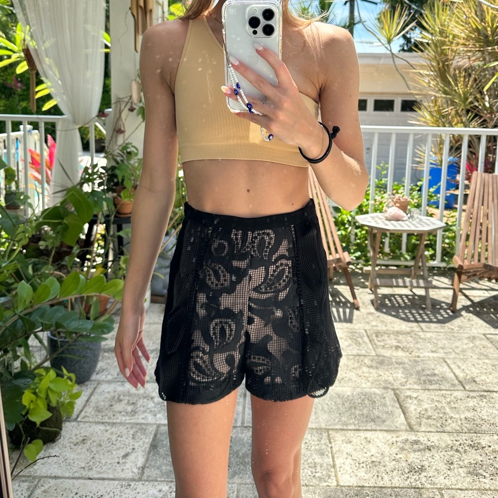ALEXIS lace short